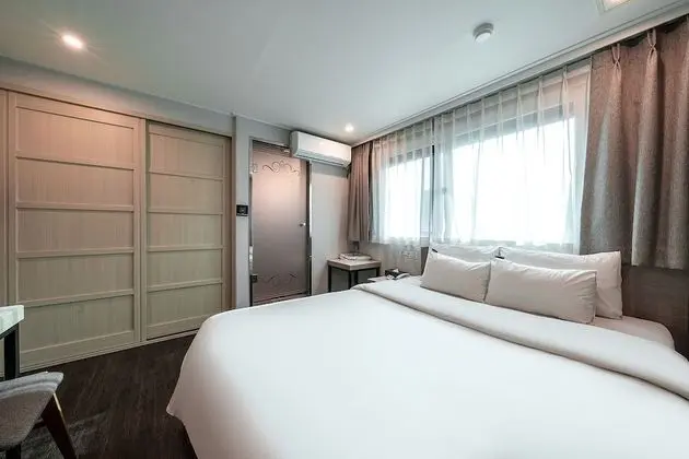 Deluxe Tek Büyük Yataklı Oda, Sigara İçilebilir (A)