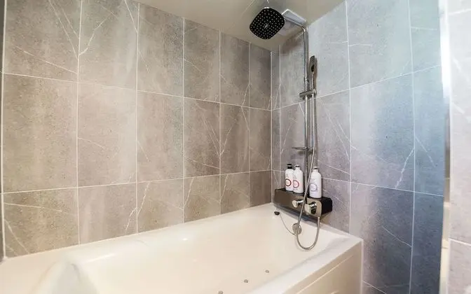 Oda (Standard B (1pc bathtub/Netflix viewi)