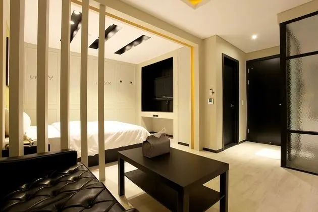 Oda (Special room (2PC Netflix available))