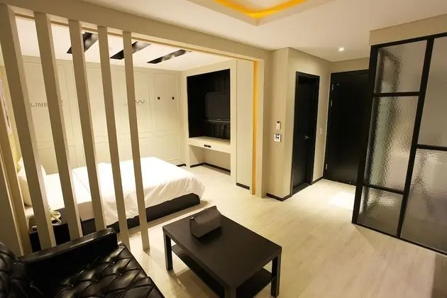 Oda (Special room (2PC Netflix available))