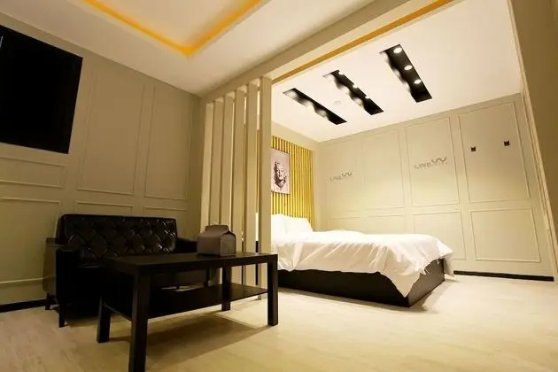 Oda (Special room (2PC Netflix available))