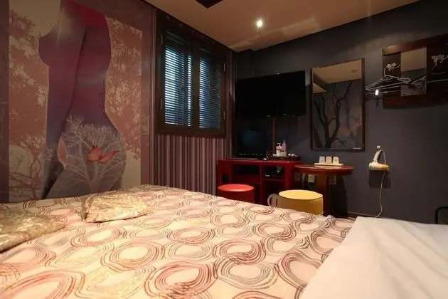 Oda (Semi-Special Room (Netflix available))
