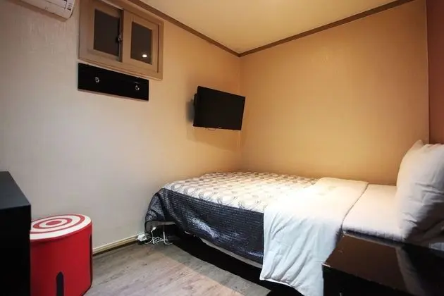 Oda (Mini Room)