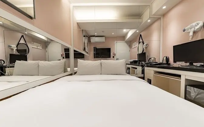 Oda (Mini room (no parking))