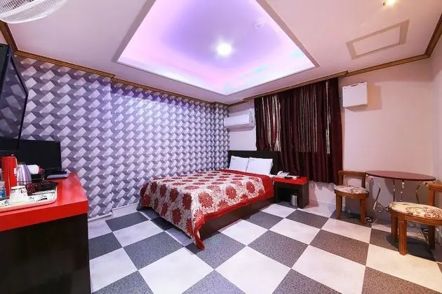Oda (Special Room)