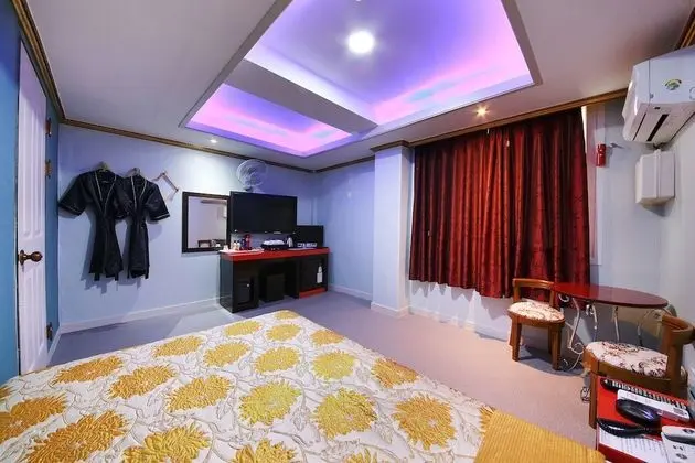 Oda (Special Room)