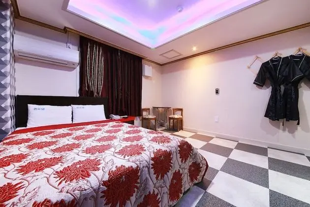 Oda (Special Room)