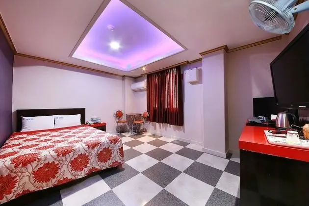 Oda (Special Room)