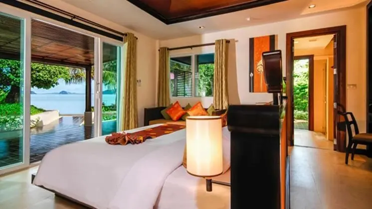 Beach Front Pool Villa
