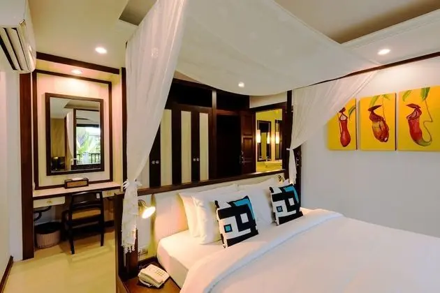 One Bedroom Jacuzzi Villa