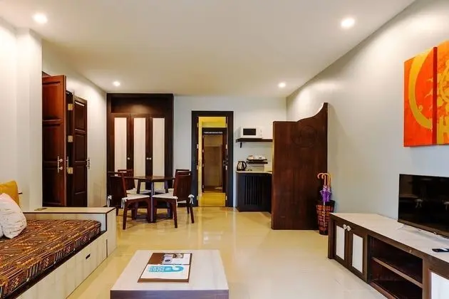 One Bedroom Jacuzzi Villa