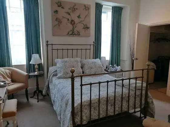 Tek Büyük Yataklı Oda, Banyolu/Duşlu (The Front Room)