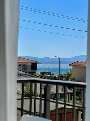 Deluxe Oda, Deniz ve Havuz Manzaralı