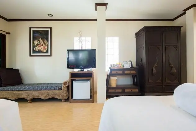 Deluxe Grand