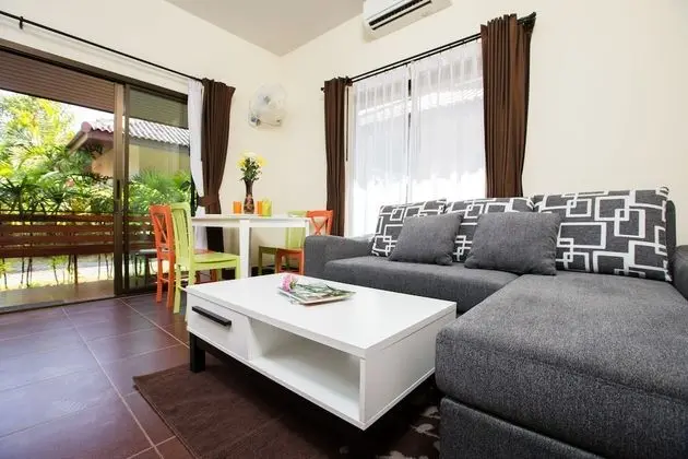 2 Bedrooms Apartment