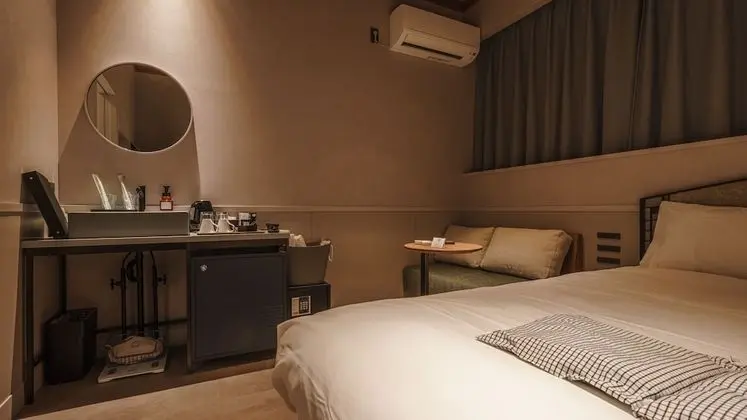 Deluxe Tek Büyük Yataklı Oda