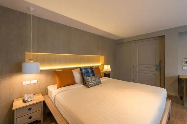 Deluxe Oda, Havuz Manzaralı