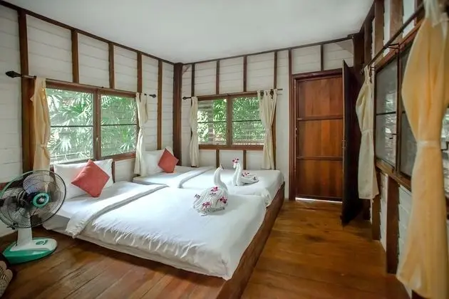 Bungalow with Fan