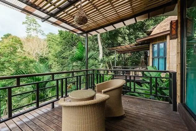 Villa (Tree Top)