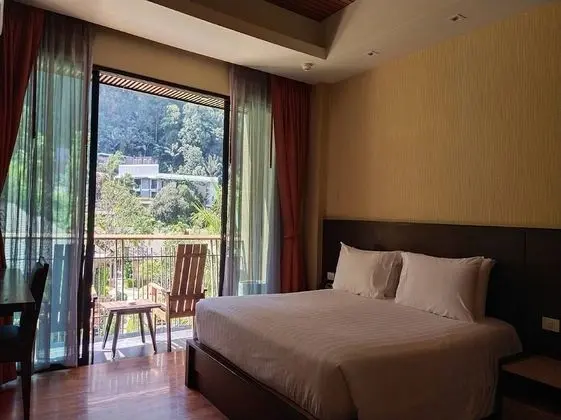 Family Room with Mountain View