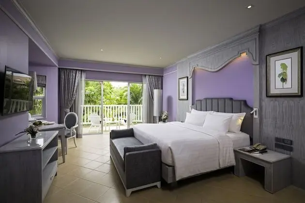 Grand Superior Garden View