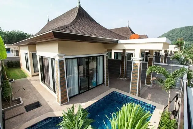 Three Bedrooms Pool Villas