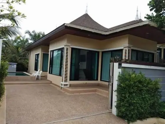 Three Bedrooms Pool Villas