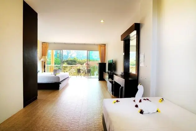 Deluxe Triple Room