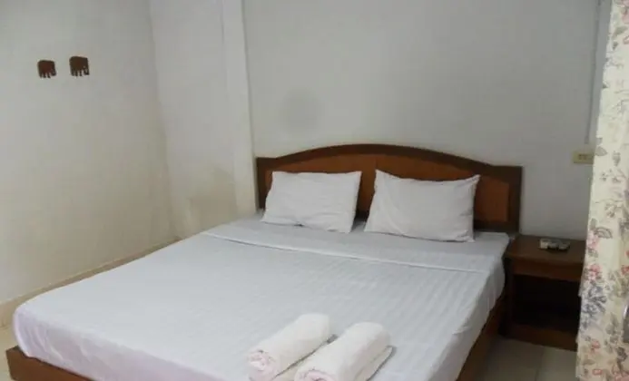 Standard Tek Büyük Yataklı Oda