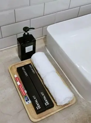 Basic Tek Büyük Yataklı Oda
