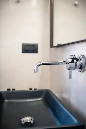 Superior Tek Büyük Yataklı Oda (103)