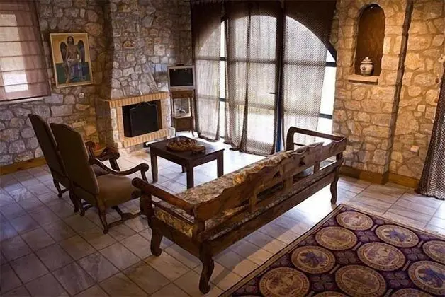 Villa, 3 Yatak Odası, Havuz Kullanımı (Manousaki)