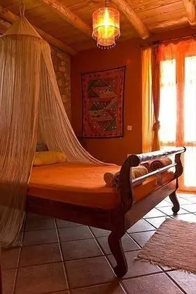Villa, 3 Yatak Odası, Havuz Kullanımı (Rozare)