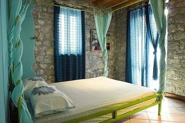 Villa, 3 Yatak Odası, Havuz Kullanımı (Rozare)