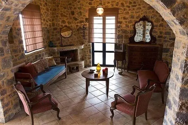 Villa, 3 Yatak Odası, Kişiye Özel Havuzlu (Petritis)