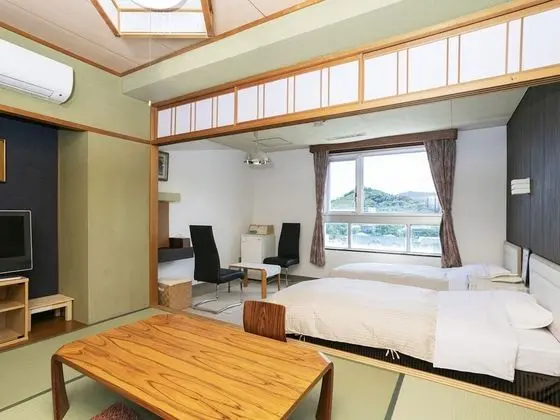 Basic Oda, Sigara İçilmez, Dağ Manzaralı (JPN Western Style)