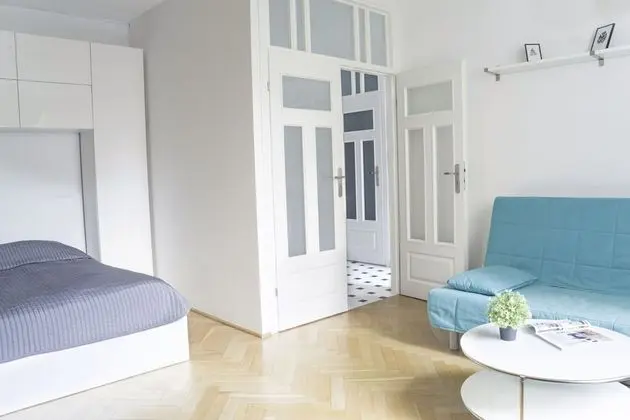 Comfort Apart Daire, 1 Büyük (Queen) Boy Yatak ve Çekyat, Sigara İçilmez, Bahçe Manzaralı