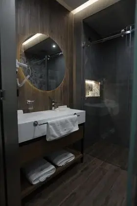 Luxury Üç Kişilik Oda