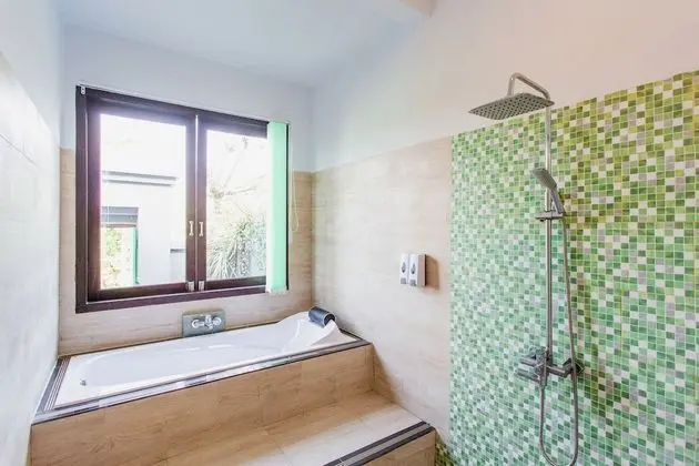 Classic Villa, 1 Yatak Odası, Havuz Manzaralı