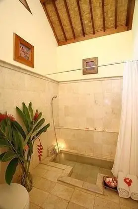 Kır Evi, Okyanus Manzaralı