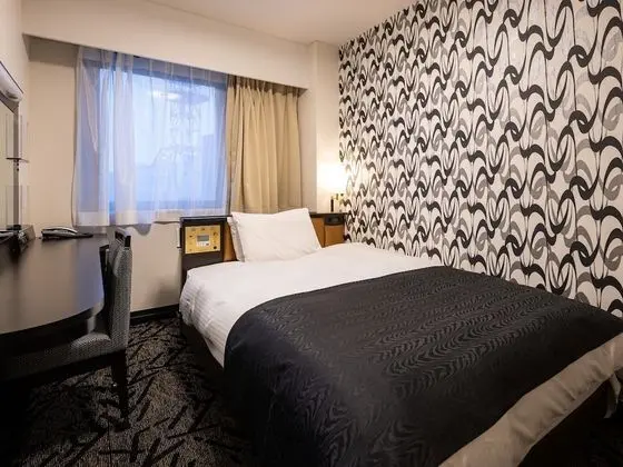 Tek Kişilik Oda, Sigara İçilmez