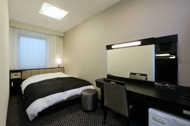 Tek Büyük Yataklı Oda, Sigara İçilmez (10m2)