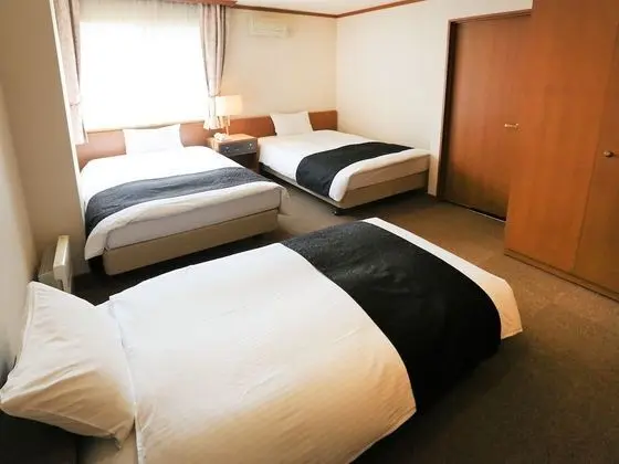 Economy Üç Kişilik Oda, Sigara İçilebilir (2 Single Beds and 1 Extra Beds)