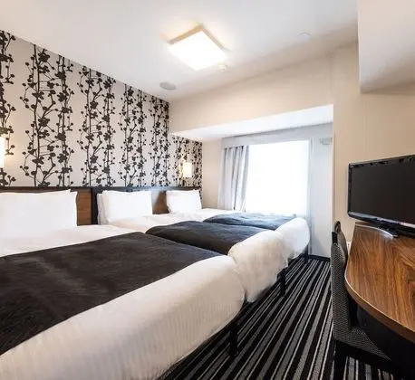 Üç Kişilik Oda, Sigara İçilebilir (110cm bedx2 & 75cm small bed)
