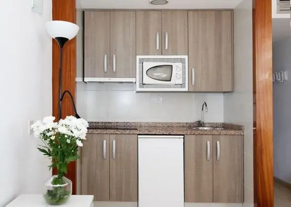 Stüdyo (2 Adults & 1 Child)