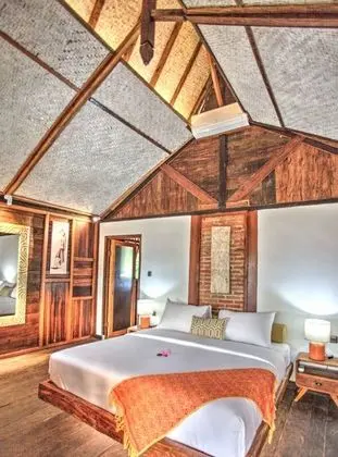 Luxury Üç Kişilik Oda, 3 Yatak Odası, Havuz Manzaralı, Havuz Kenarı