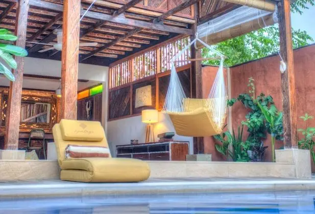 Luxury Üç Kişilik Oda, 3 Yatak Odası, Havuz Manzaralı, Havuz Kenarı