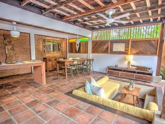 Luxury Üç Kişilik Oda, 3 Yatak Odası, Havuz Manzaralı, Havuz Kenarı
