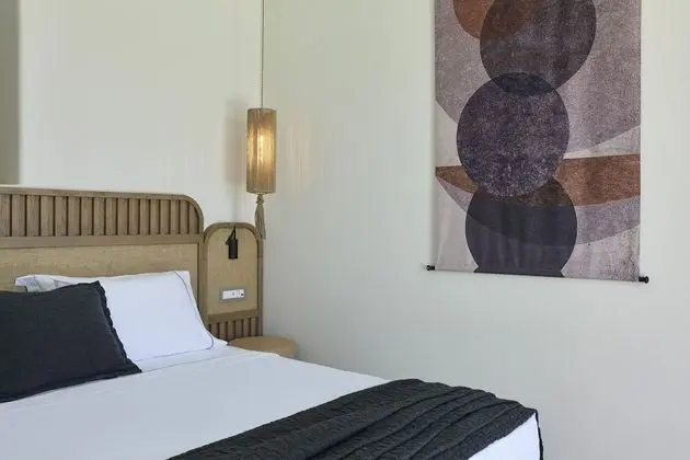 Family Studio Suite, Private Pool, Sea View - 100 meters away from the main building