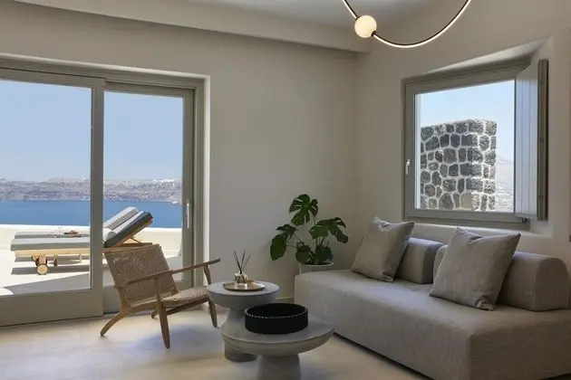 Family Studio Suite, Private Pool, Sea View - 100 meters away from the main building